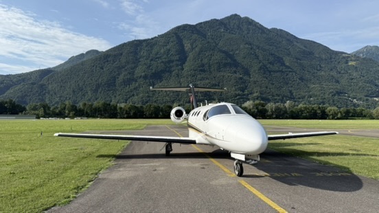 HB-VAL am Heimatstandort Locarno (LSZL)